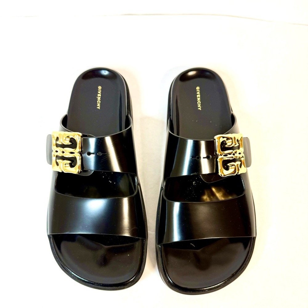 Givenchy 4G Gold Hardware Black “Dad Sandals” Never Worn size 37/7